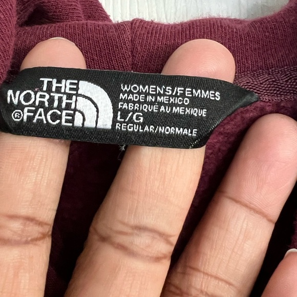The North Face Women's Burgundy Logo Hoodie - Size Large - Picture 5 of 6